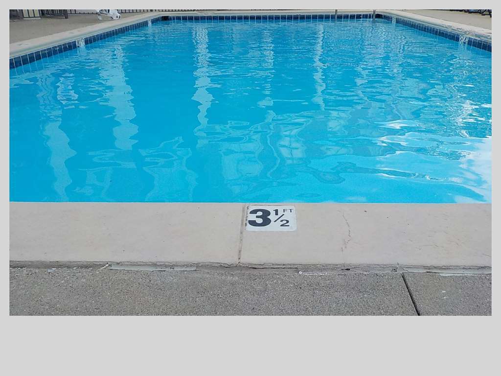 מלון קסלטון Clarion Pointe Indianapolis Northeast מתקנים תמונה