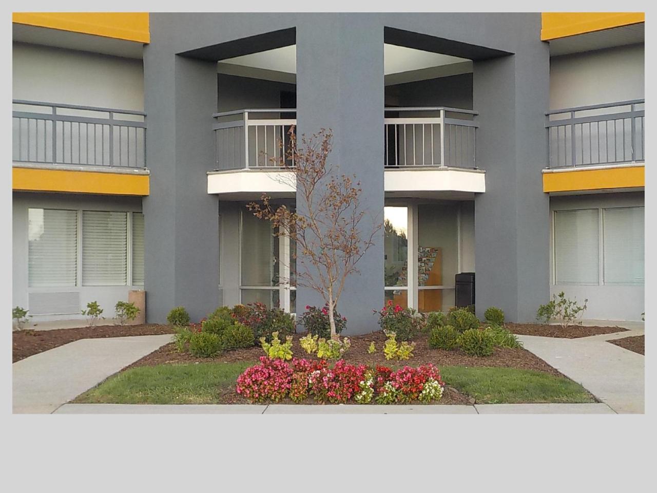 מלון קסלטון Clarion Pointe Indianapolis Northeast מראה חיצוני תמונה
